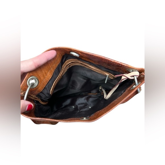 Vintage leather satchel cross body purse - Picture 4 of 5